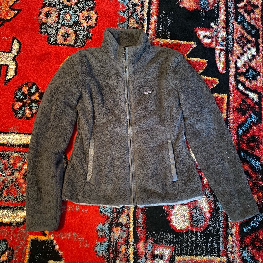 Women’s gray Patagonia zip up jacket